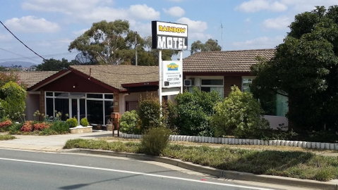Rainbow Motel - Accommodation Gladstone 0