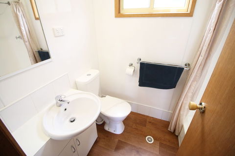 Adelaide's Brownhill Creek Tourist Park - Accommodation Gladstone 2