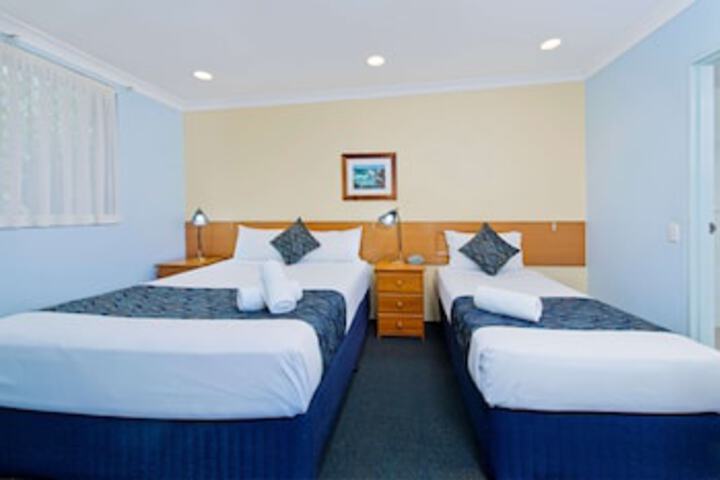 Deauville NSW Accommodation Gladstone