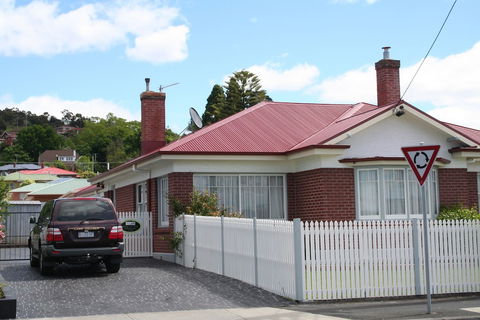Moonah Central Apartments - Accommodation Gladstone 1