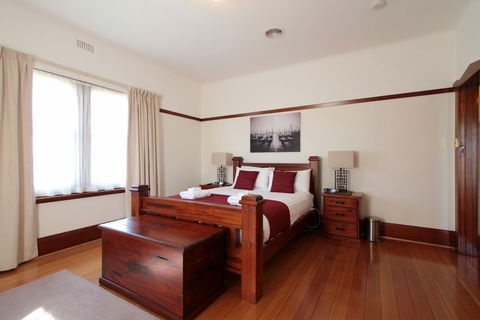 Moonah Central Apartments - Accommodation Gladstone 4