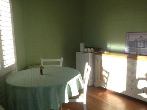 Greengate Bed & Breakfast - Accommodation Gladstone 4