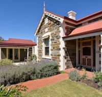 Trafalgar Premium Vintage Suites - Accommodation Gladstone