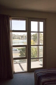 Central Shepparton Apartments - Accommodation Gladstone 2