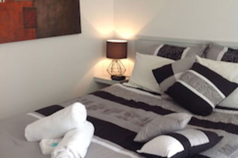 Farnboro Motel - Accommodation Gladstone 0