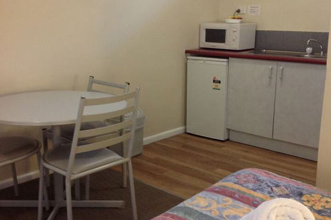 Farnboro Motel - Accommodation Gladstone 7