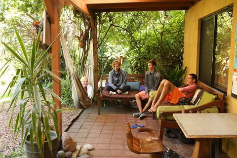 Samurai Beach Bungalows Port Stephens YHA - Accommodation Gladstone 7