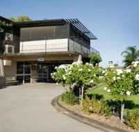 Mayfair Motel - Accommodation Gladstone