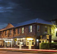 Sunnyside Tavern - Accommodation Gladstone