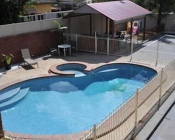 Courtyard Motor Inn - Accommodation Gladstone 1
