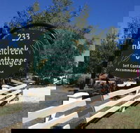 Hazelcreek Cottages - Accommodation Gladstone