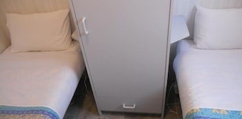 Summer's Rest Units - Accommodation Gladstone 3