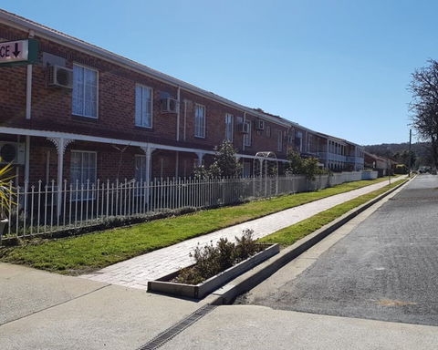 Golden Age Motor Inn Queanbeyan - Accommodation Gladstone 4