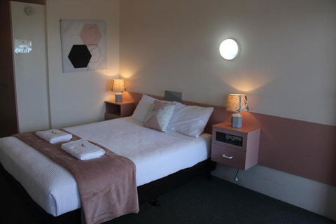 Caloundra Suncourt Motel - Accommodation Gladstone 0