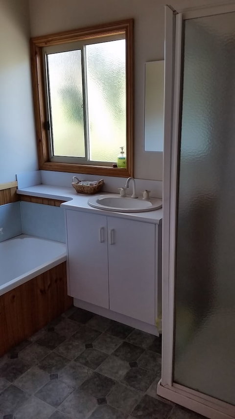 Awonga Cottages - Accommodation Gladstone 5