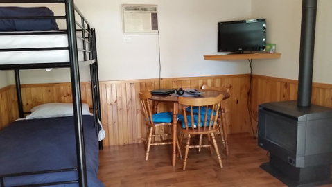 Awonga Cottages - Accommodation Gladstone 3