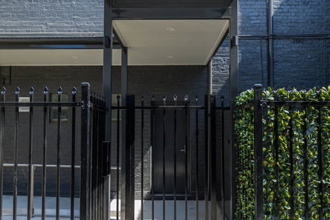 Cache Accommodation - Accommodation Gladstone 2