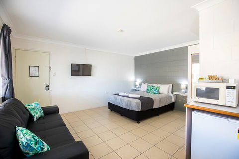 Banjo Paterson Motor Inn - Accommodation Gladstone 3