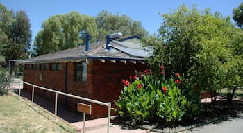 Acclaim Kingsway Tourist Park - Accommodation Gladstone 0