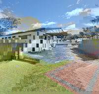 Acclaim Rose Gardens Beachside Holiday Park - Accommodation Gladstone
