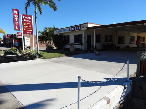 The Pearly Shell Motel - Accommodation Gladstone 0