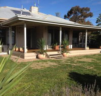 Ploughmans on Ivy - Accommodation Gladstone