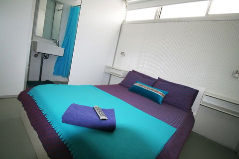 Original Backpackers - Accommodation Gladstone 4