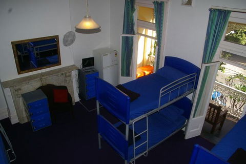 Original Backpackers - Accommodation Gladstone 3