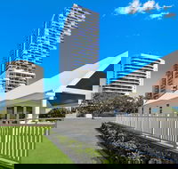 Palmerston Tower Holiday Apartments - Accommodation Gladstone