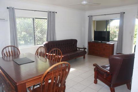 Unit On Rogers - Accommodation Gladstone 4