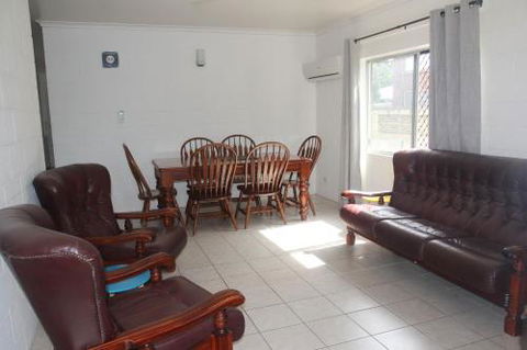 Unit On Rogers - Accommodation Gladstone 5