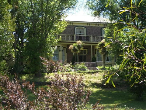 Lucinda B&B - Accommodation Gladstone 0