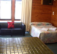 Aaroona Holiday Resort - Accommodation Gladstone