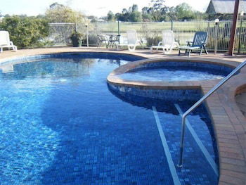 Paradise Lakes Motel - Accommodation Gladstone 1