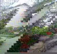 Topiary Haven - Accommodation Gladstone