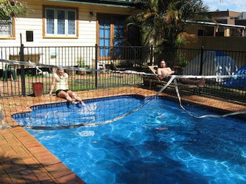 Backpackers Newcastle - Accommodation Gladstone 6