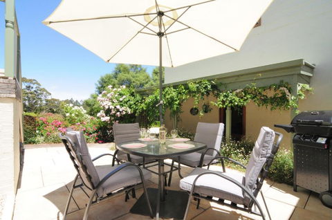 Daisy Cottage - Accommodation Gladstone 3