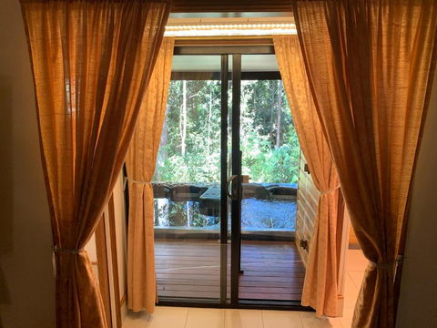 Figtree Getaway - Accommodation Gladstone 1