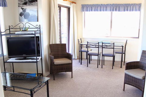 Narooma Palms Holiday Apartments - Accommodation Gladstone 7