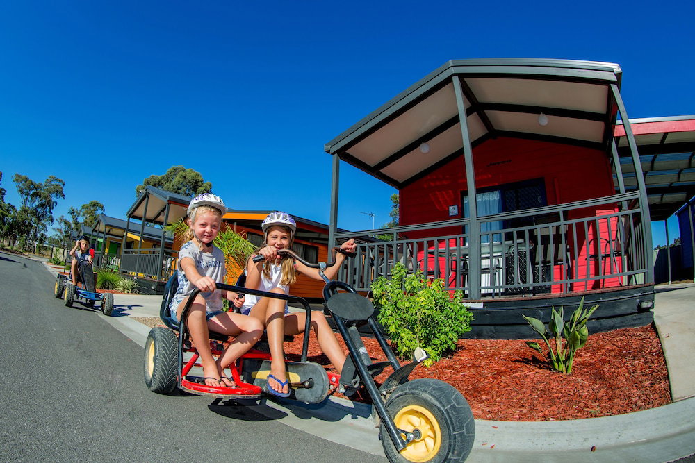 Huntly VIC Accommodation Gladstone