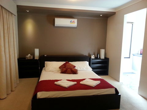 The Retreat - Accommodation Gladstone 4