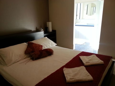 The Retreat - Accommodation Gladstone 5