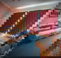 Eagle Heights Mountain Hotel - Accommodation Gladstone