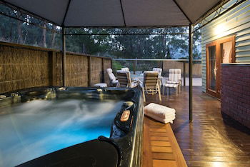Abbott's Rest - Accommodation Gladstone 0