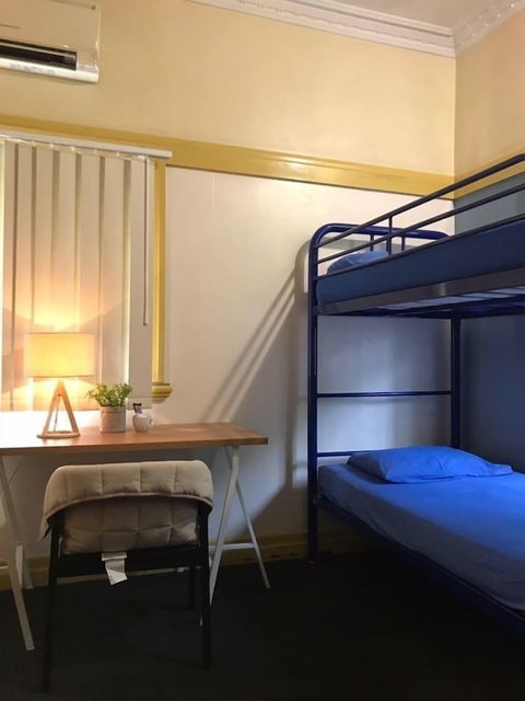 Banana Bender Backpackers - Accommodation Gladstone 3