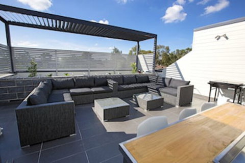 Astina Serviced Apartments Parkside - Accommodation Gladstone 0