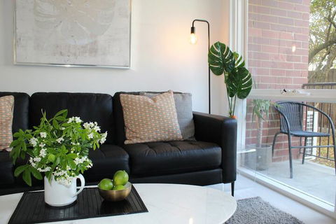 Centrepoint Units Heidelberg - Accommodation Gladstone 4
