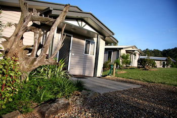 Yabbaloumba Retreat - Accommodation Gladstone 3