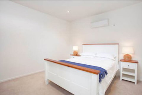 Four Kings Apartments - Accommodation Gladstone 1