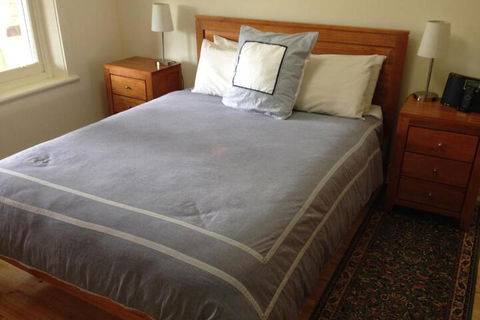 MacDonnell House Naracoorte - Accommodation Gladstone 3